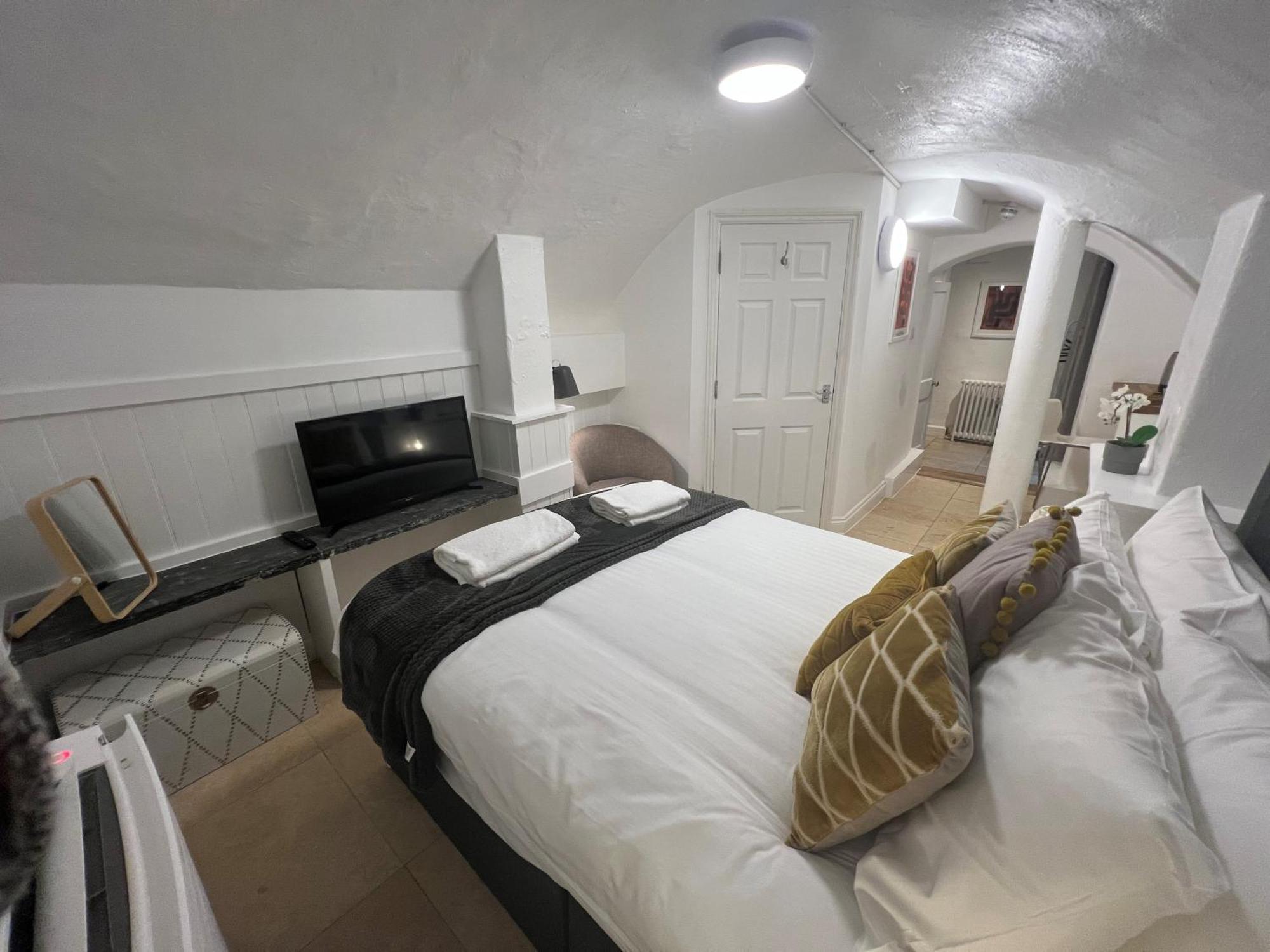 4 Berkeley Square I Your Apartment Bristol Rum bild